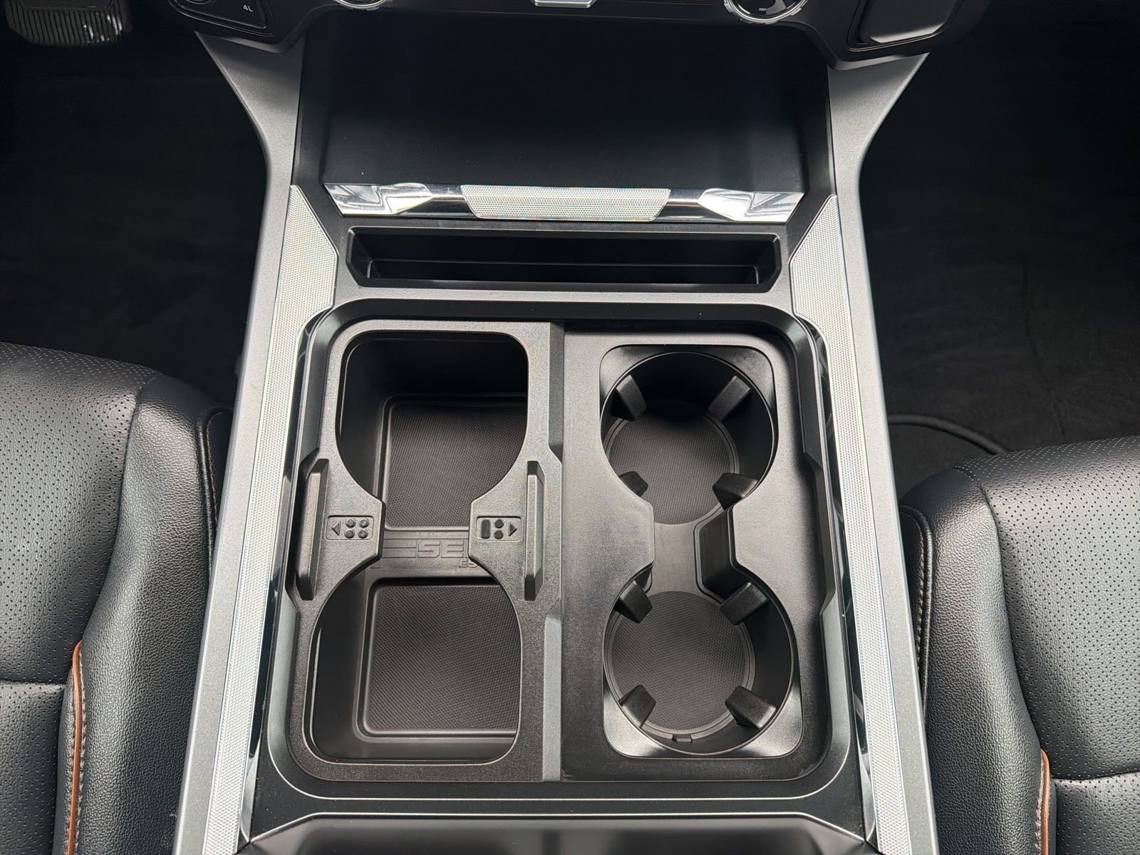 Certified 2025 Ford F250 Lariat w/ FX4 Off-Road Package image 25