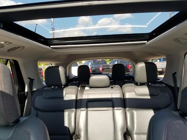Certified 2025 Ford Explorer Active w/ Active Comfort Package AWD/4WD image 26