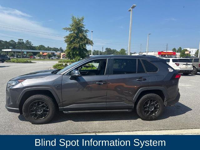 Used 2022 Toyota RAV4 LE FWD image 5
