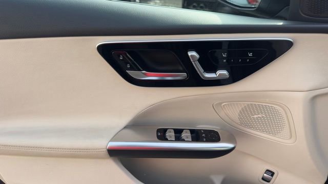Used 2025 Mercedes-Benz C 300 4MATIC Sedan image 10