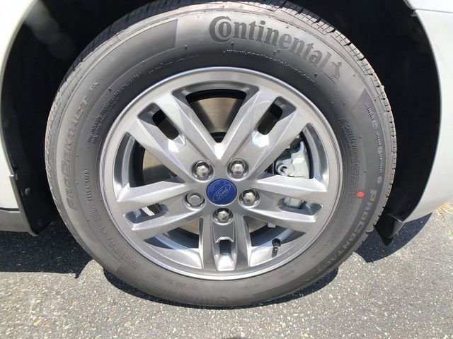 Certified 2022 Ford Transit Connect XLT image 10