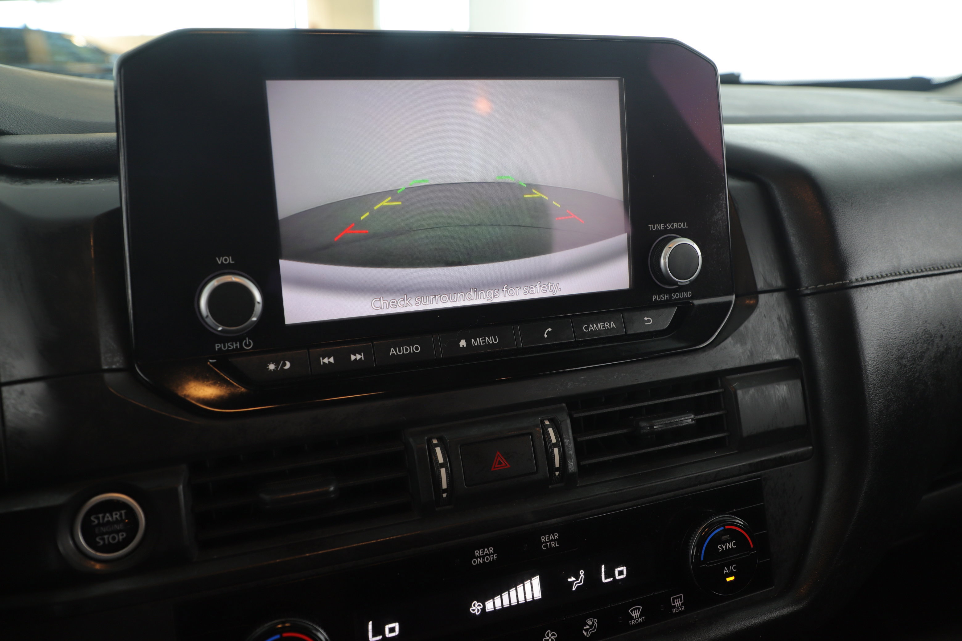 Used 2023 Nissan Pathfinder S image 15