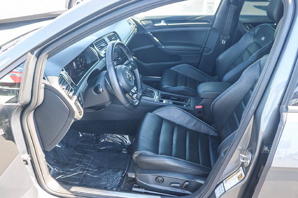 Used 2018 Volkswagen Golf R 4-Door AWD/4WD image 20
