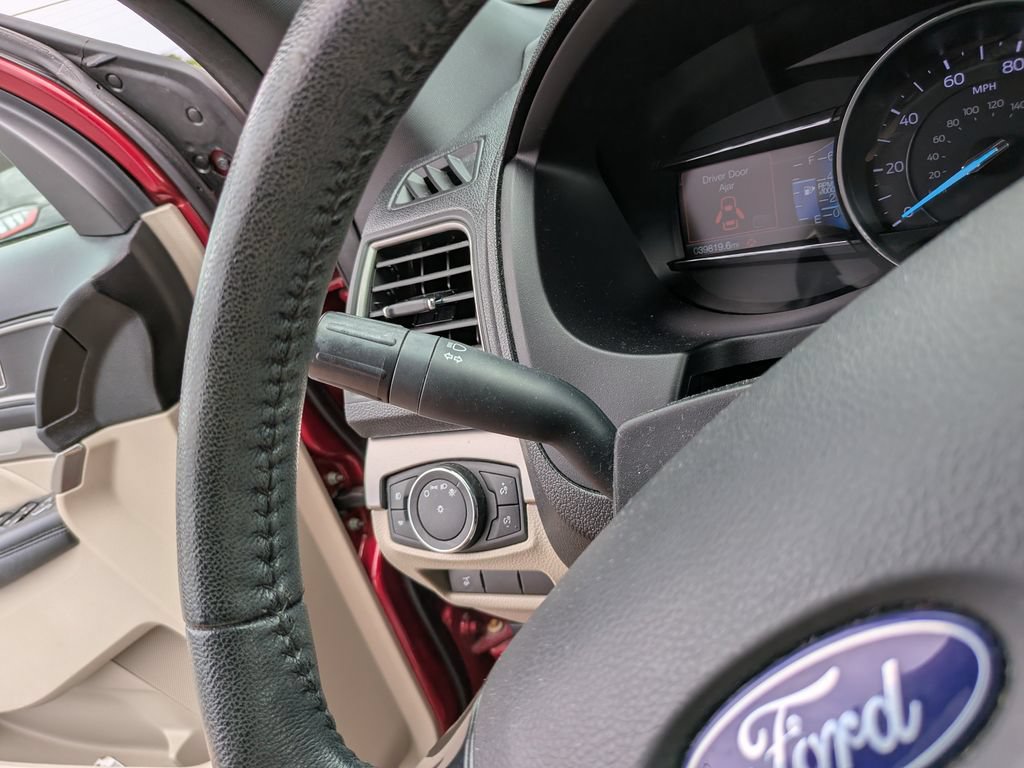 Certified 2019 Ford Explorer XLT w/ Equipment Group 201A FWD image 27