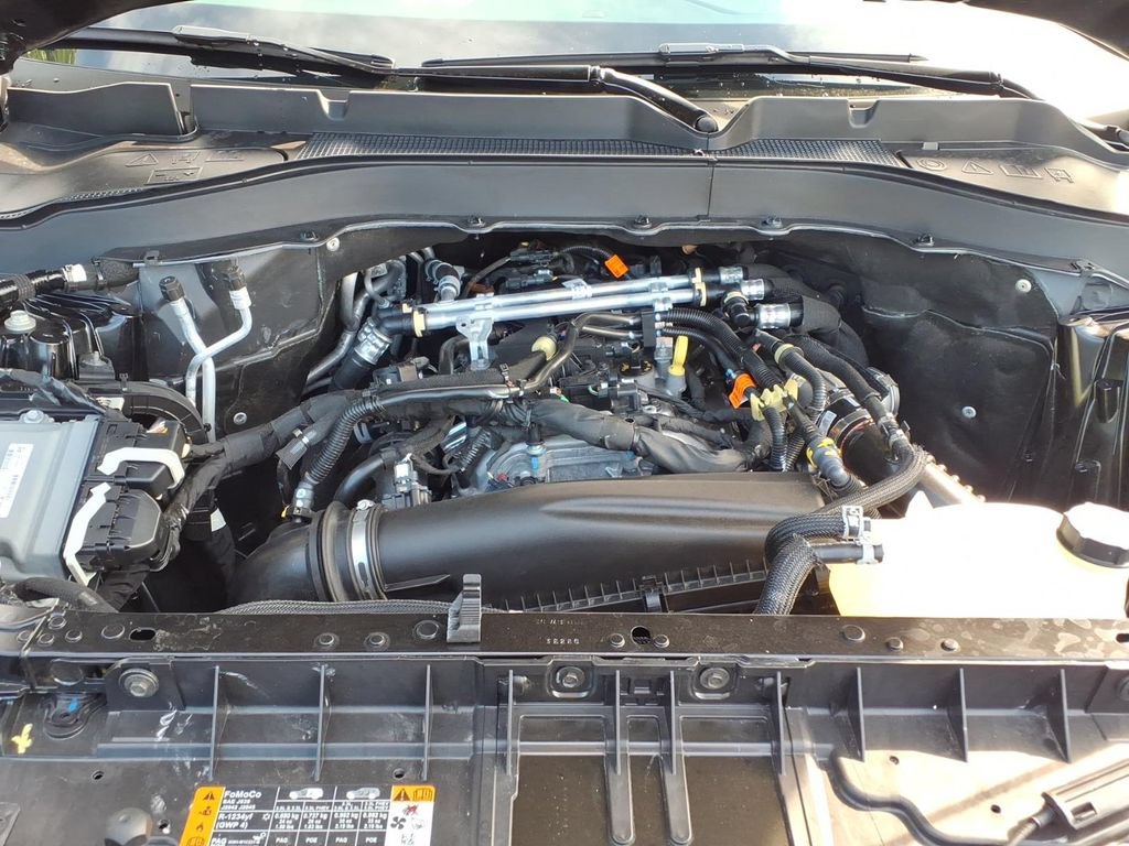 Certified 2026 Ford Explorer Active AWD/4WD image 27