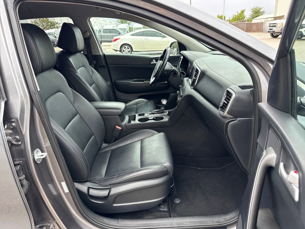 Used 2017 Kia Sportage EX FWD image 25