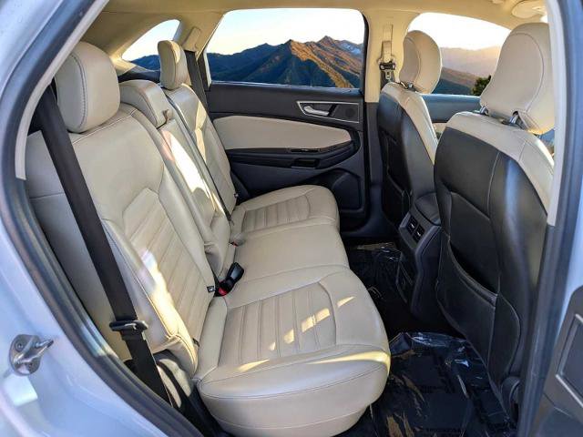 Certified 2018 Ford Edge SEL w/ Equipment Group 201A AWD/4WD image 23