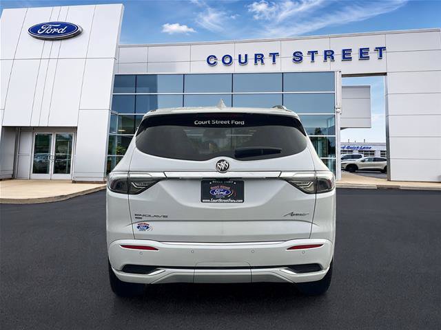 Used 2024 Buick Enclave Avenir w/ Avenir Technology Package AWD/4WD image 6
