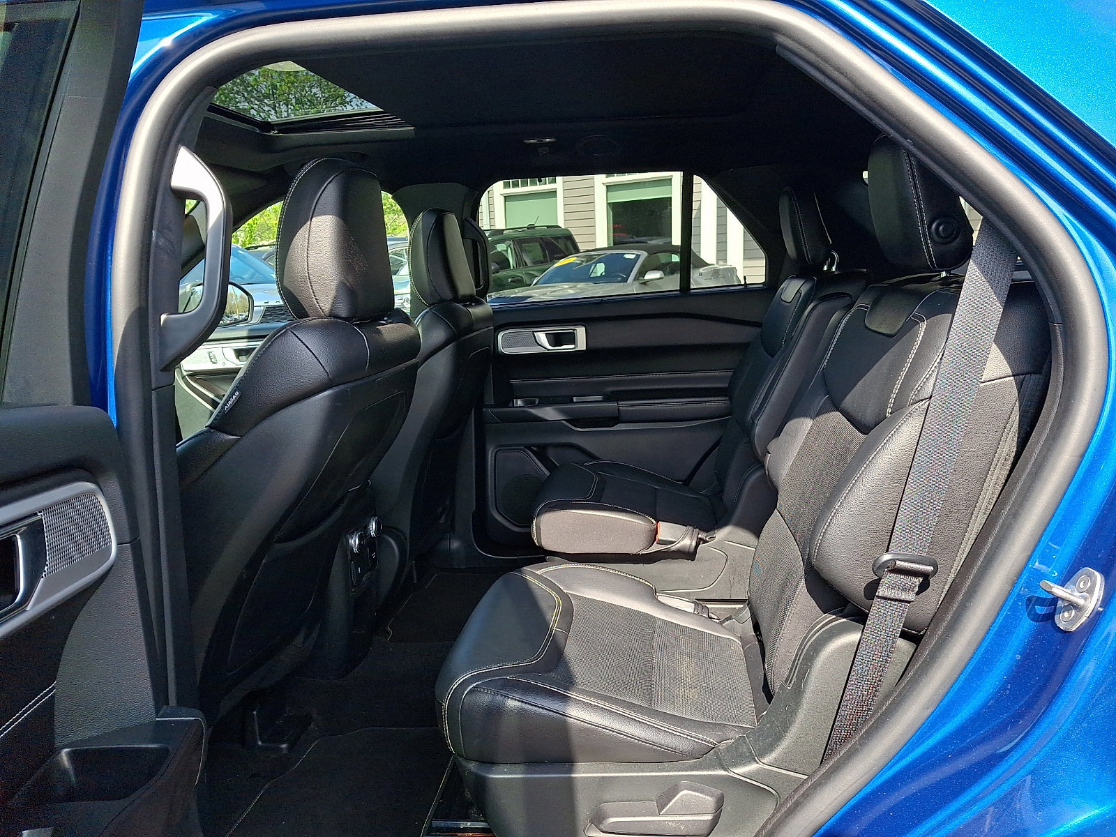 Certified 2020 Ford Explorer ST AWD/4WD image 11