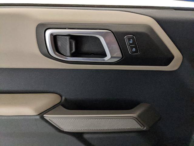 Certified 2022 Ford Bronco Wildtrak AWD/4WD image 18