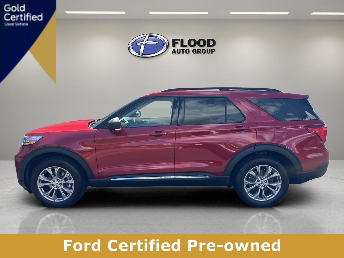 Certified 2022 Ford Explorer XLT w/ Equipment Group 202A AWD/4WD image 5
