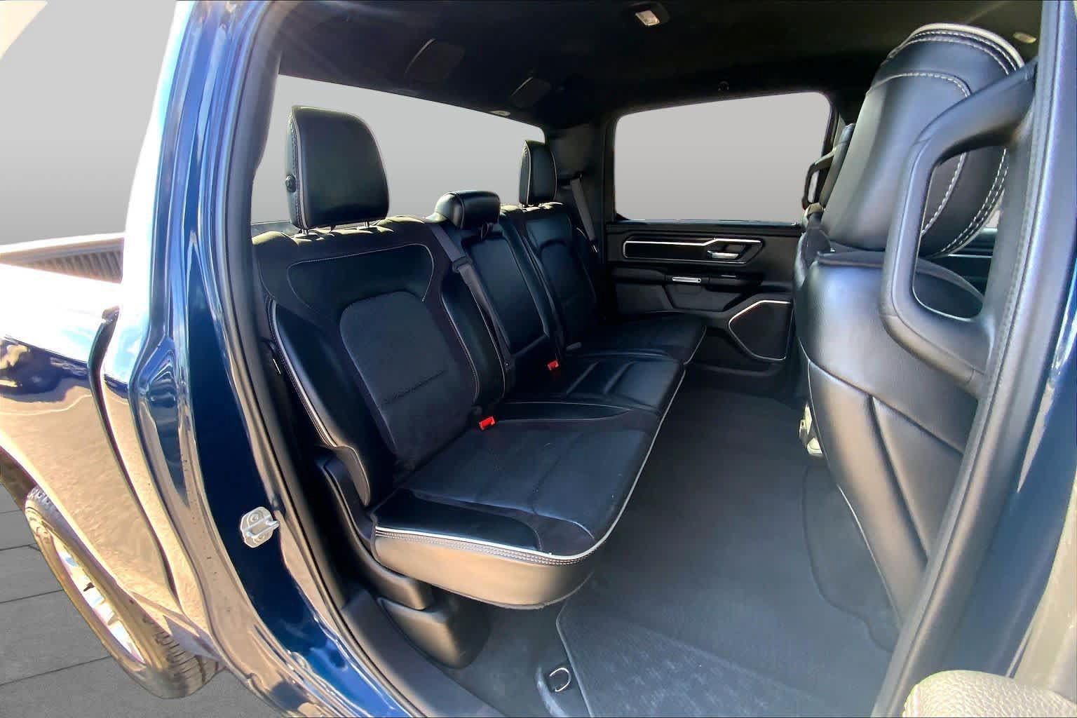 Used 2024 RAM 1500 Laramie AWD/4WD image 20