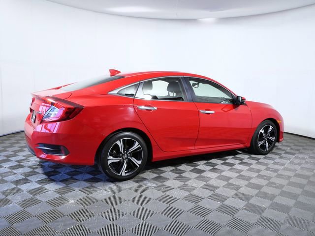 Used 2018 Honda Civic Touring image 4
