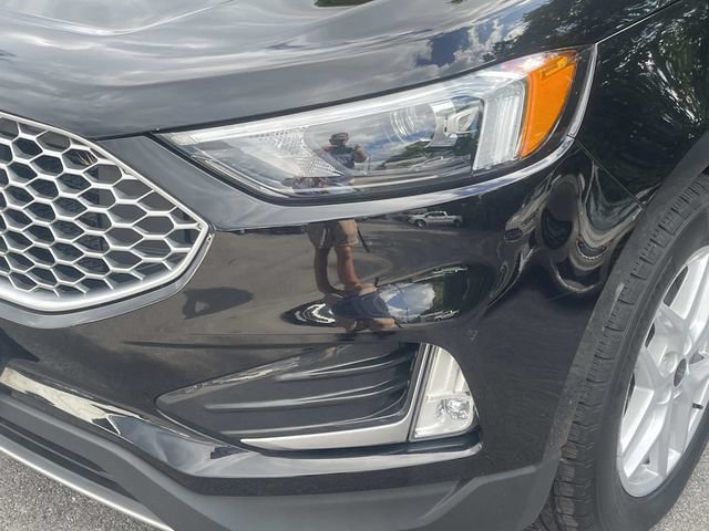 Certified 2024 Ford Edge SEL w/ Convenience Package AWD/4WD image 11