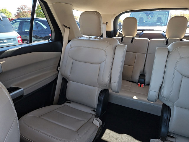 Certified 2023 Ford Explorer XLT w/ Equipment Group 202A image 17