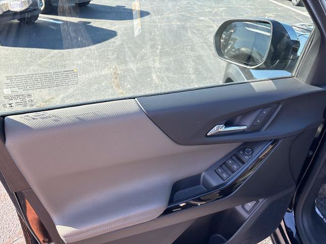 Used 2025 Chevrolet Equinox LT w/ Convenience Package II FWD image 27