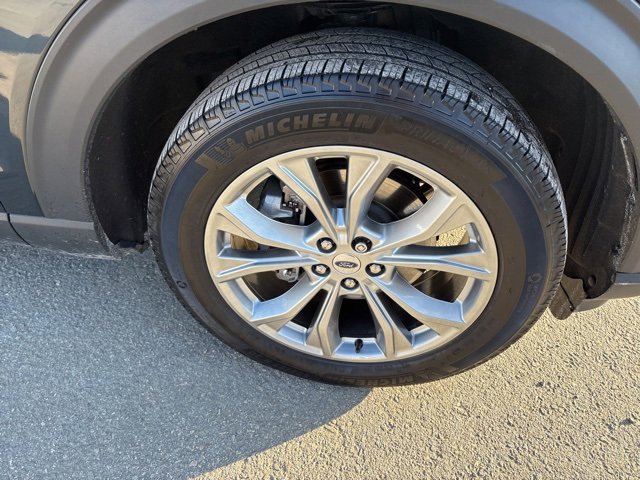 Certified 2024 Ford Explorer XLT w/ Equipment Group 202A image 9