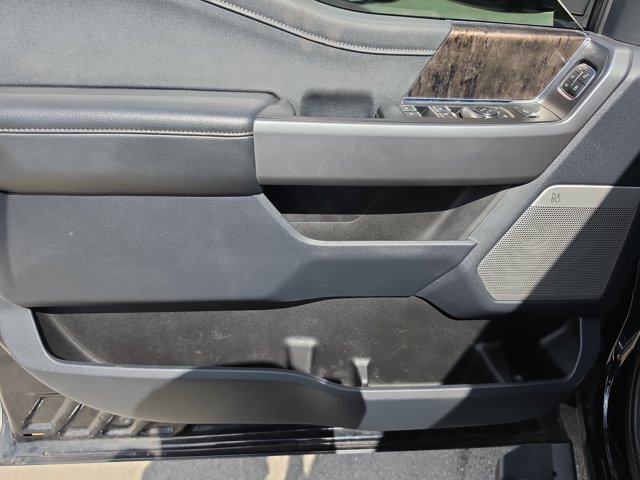 Certified 2025 Ford F450 Lariat AWD/4WD image 17