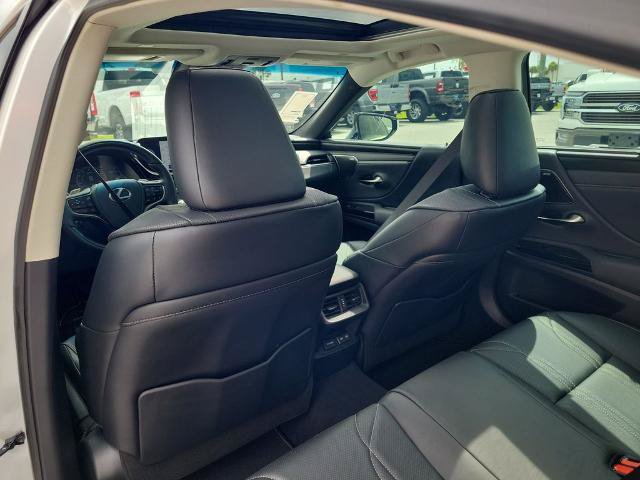 Used 2025 Lexus ES 350 Ultra Luxury w/ Accessory Package (Z1) FWD image 13
