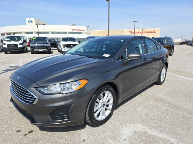 Certified 2020 Ford Fusion SE image 1
