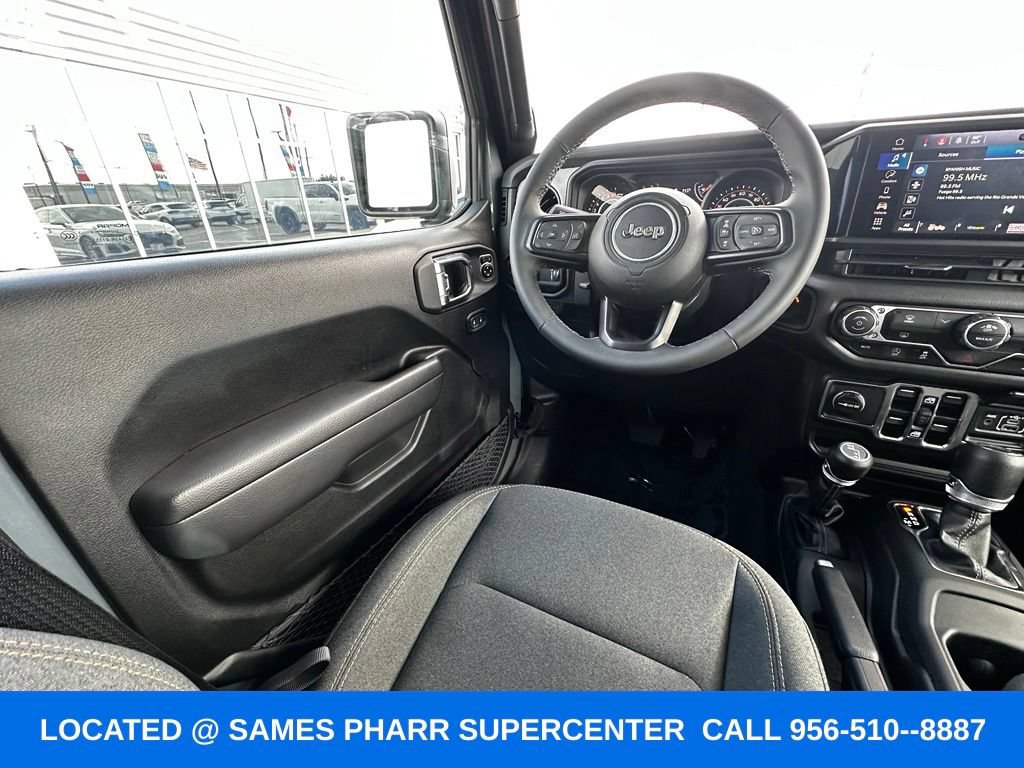 Used 2025 Jeep Gladiator Sport AWD/4WD image 14