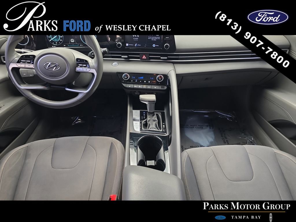 Used 2021 Hyundai Elantra SEL w/ Convenience Package FWD image 10