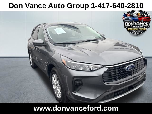 Certified 2023 Ford Escape Active w/ Tech Pack #2 image 6