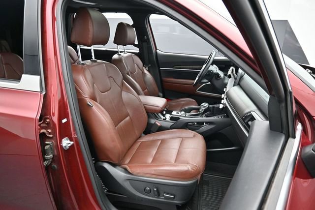 Used 2023 Kia Telluride EX w/ EX Captain's Chair Package FWD image 28