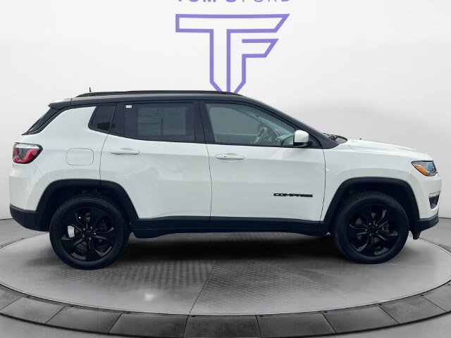 Used 2019 Jeep Compass Latitude AWD/4WD image 6