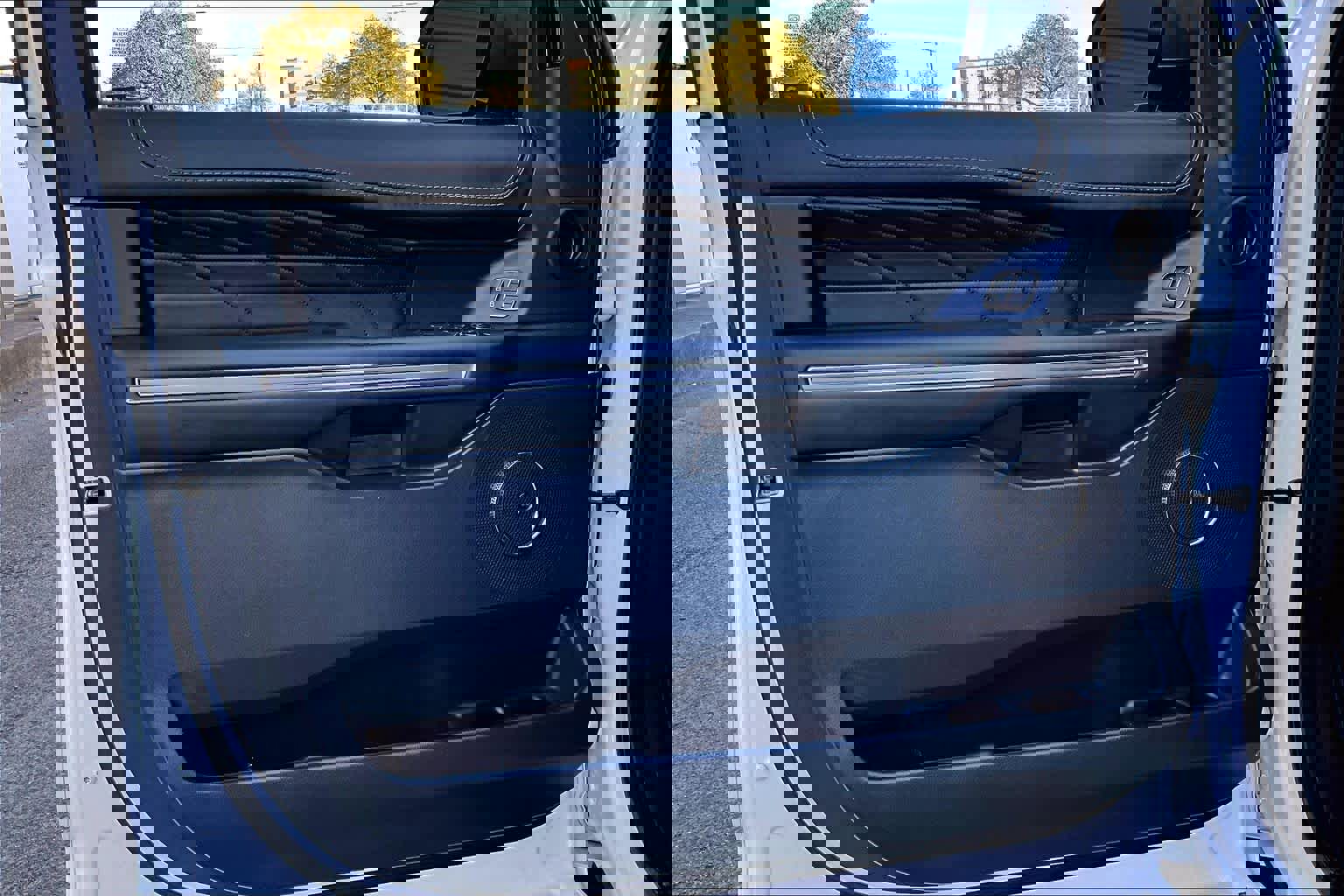 Certified 2023 Ford Expedition Platinum image 22