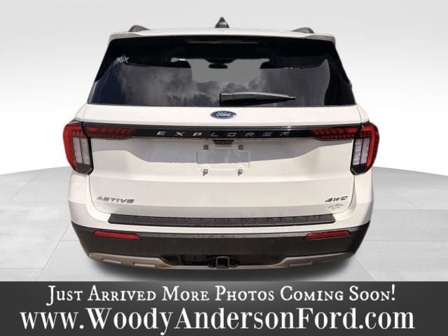 Certified 2025 Ford Explorer Active w/ Active Comfort Package AWD/4WD image 5