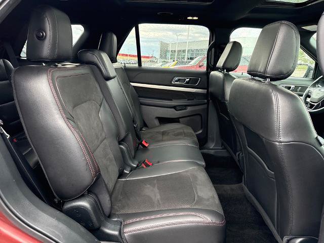 Certified 2018 Ford Explorer XLT w/ Equipment Group 202A AWD/4WD image 10