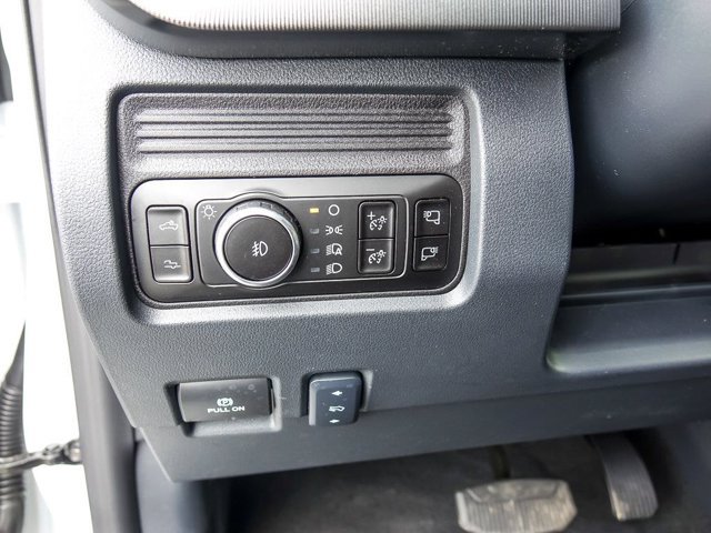Certified 2026 Ford F450 Platinum w/ FX4 Off-Road Package AWD/4WD image 27