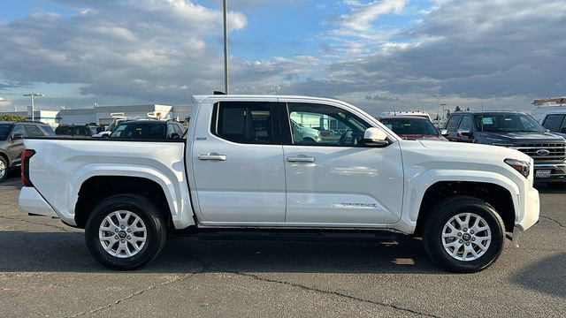 Used 2024 Toyota Tacoma SR5 image 2