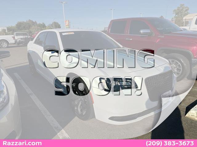 Used 2022 Chrysler 300 Touring w/ Sport Appearance Package RWD image 1