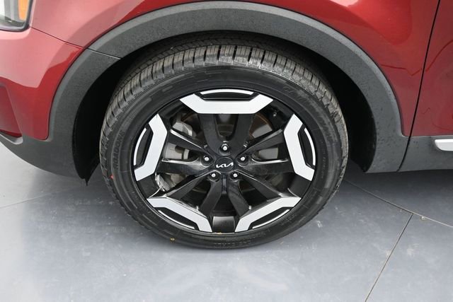 Used 2023 Kia Telluride EX w/ EX Captain's Chair Package FWD image 9