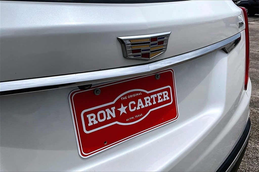 Used 2017 Cadillac XT5 Luxury w/ Driver Awareness Package image 21