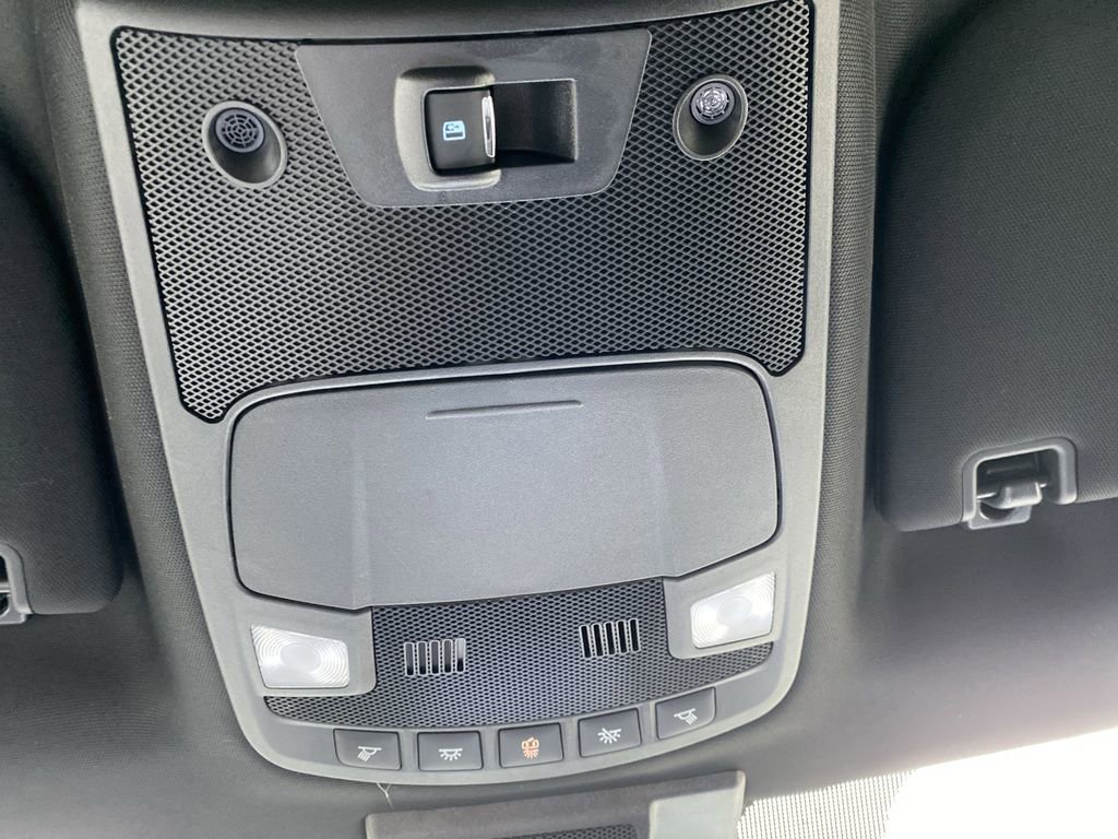 Certified 2022 Ford F350 Lariat w/ Tremor Off-Road Package image 34