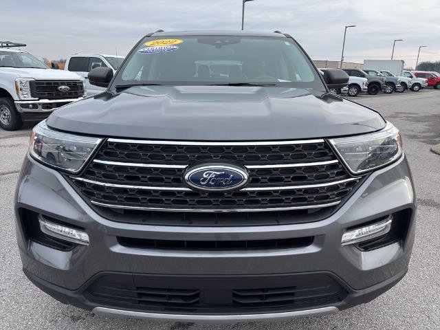 Certified 2022 Ford Explorer XLT w/ Equipment Group 202A AWD/4WD image 2