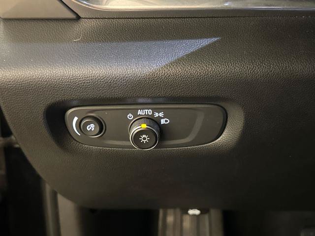 Used 2020 Chevrolet Traverse LS FWD image 18
