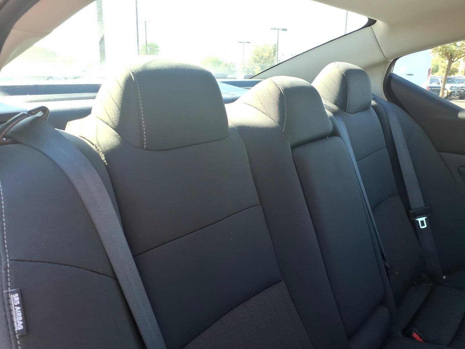 Used 2025 Nissan Altima 2.5 SV FWD image 14