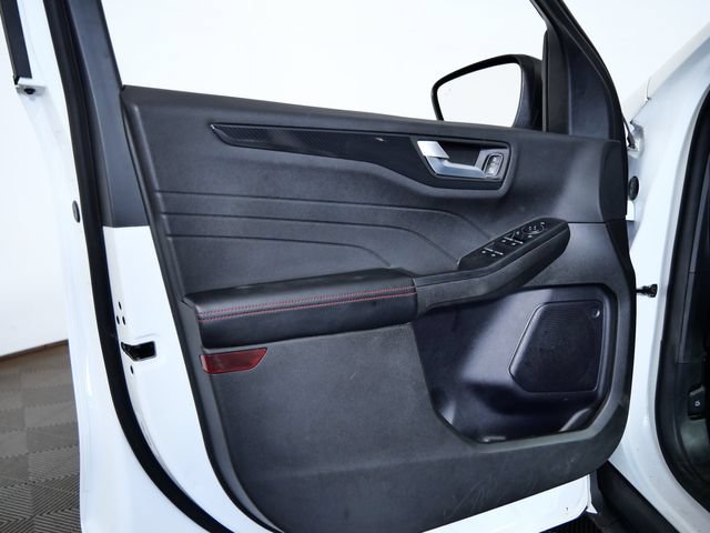 Certified 2024 Ford Escape ST-Line w/ Tech Pack #1 AWD/4WD image 15