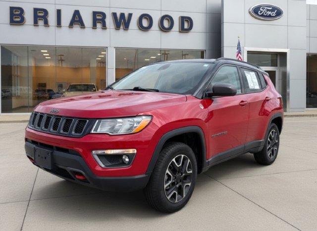 Used 2020 Jeep Compass Trailhawk AWD/4WD image 1