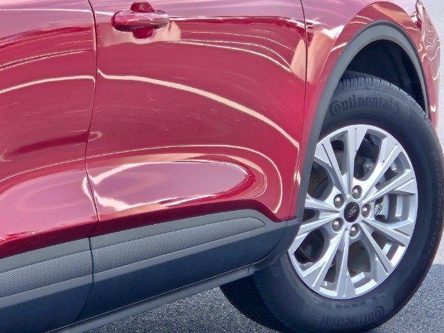 Certified 2023 Ford Escape Active AWD/4WD image 11