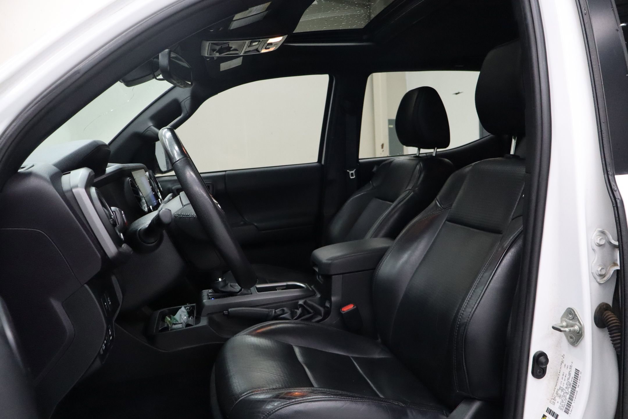 Used 2020 Toyota Tacoma TRD Off-Road w/ TRD Premium Off Road Package image 13