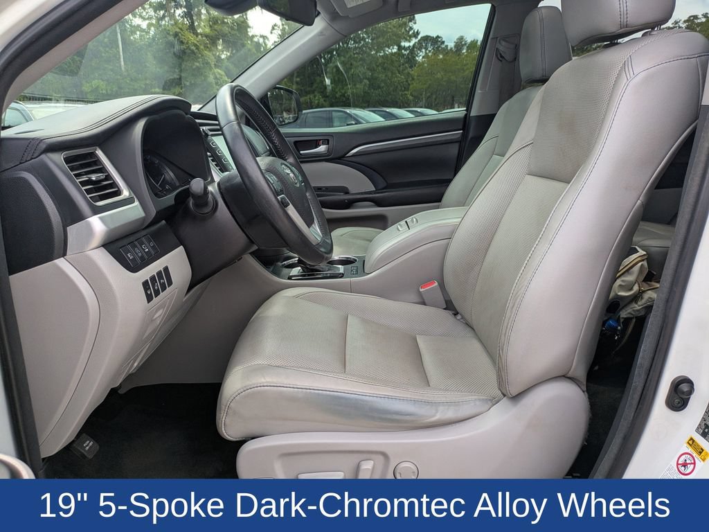 Used 2018 Toyota Highlander Limited Platinum FWD image 15