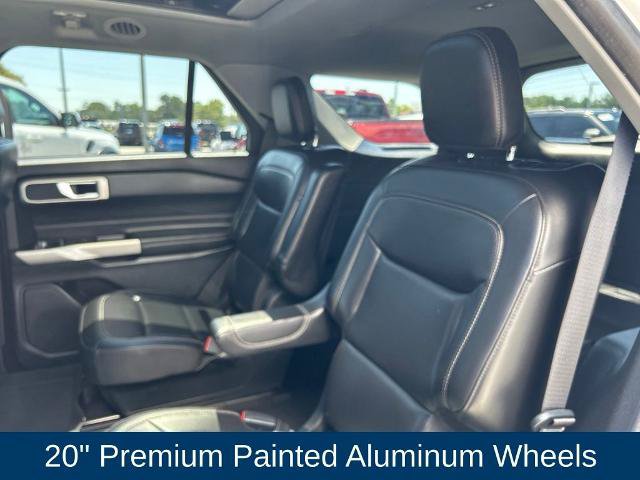 Certified 2022 Ford Explorer XLT w/ Equipment Group 202A RWD image 16