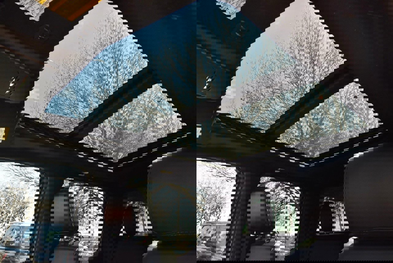 Certified 2022 Ford F150 Lariat w/ Equipment Group 502A High image 32