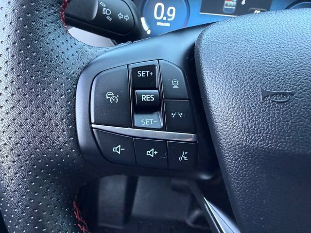 Certified 2025 Ford Escape ST-Line Elite w/ Premium Technology Package AWD/4WD image 19