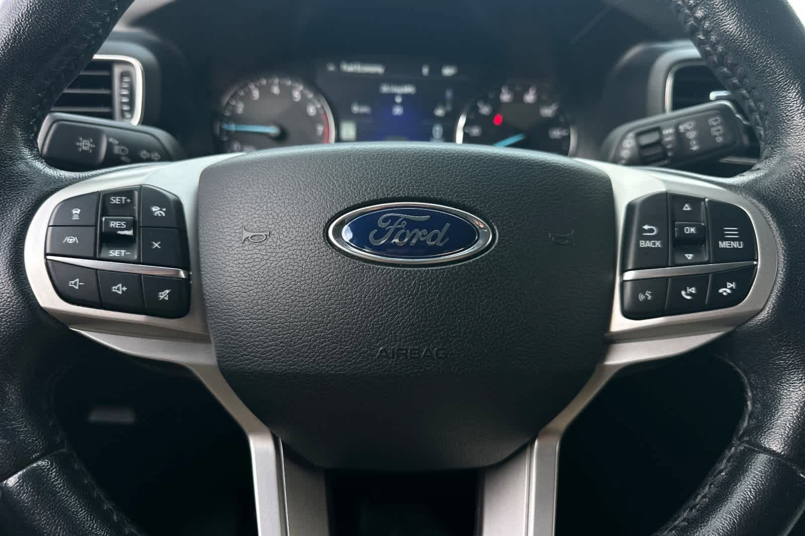 Certified 2021 Ford Explorer Limited w/ Equipment Group 301A image 24